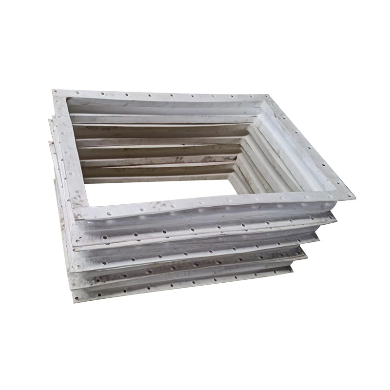 In che modo una connessione morbida in silicone migliora i sistemi di tubazioni?